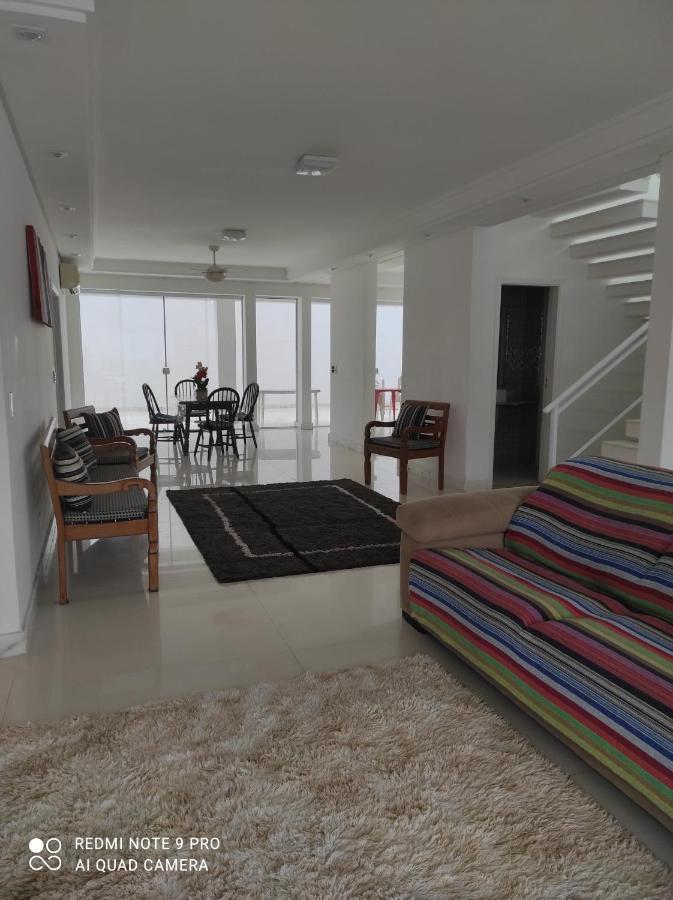 Casa Com Piscina A 150M Da Praia Da Enseada Гуаружа Екстер'єр фото