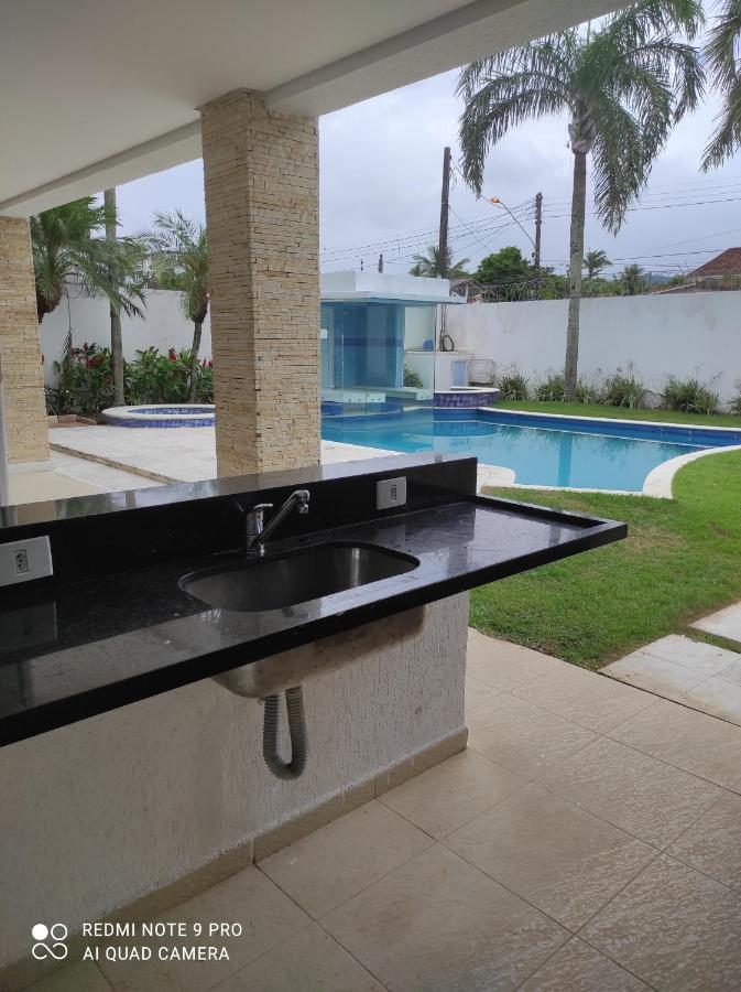 Casa Com Piscina A 150M Da Praia Da Enseada Гуаружа Екстер'єр фото